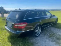 Gebraucht Mercedes E200 184 PS (135 kW) 2011 Schwarz Kombi