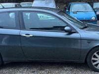 Gebraucht Alfa Romeo 147 Distinctive 105 PS (77 kW) 2003 Grau Kleinwagen