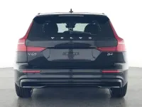 Gebraucht Volvo V60 Plus 197 PS (144 kW) 2025 Schwarz Kombi