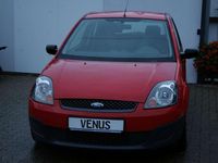 Gebraucht Ford Fiesta Basis 69 PS (50 kW) 2007 Coloradorot Kleinwagen