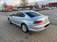Gebraucht VW Passat 120 PS (88 kW) 2016 Silber Limousine