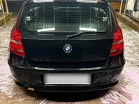 Gebraucht BMW 116 116 PS (85 kW) 2010 Schwarz Kleinwagen