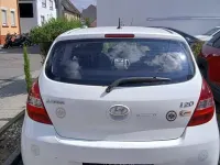 Gebraucht Hyundai i20 Edition 77 PS (56 kW) 2011 Weiß Kleinwagen