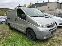 Gebraucht Opel Vivaro 115 PS (84 kW) 2013 Silber Van / Kleinbus
