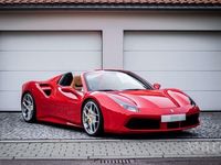 Second-hand Ferrari 488 670 CP (492 kW) 2017 Roșu Cabrio