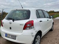 Gebraucht Toyota Yaris 69 PS (50 kW) 2011 Limousine