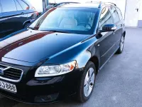 Usado Volvo V50 109 CV (80 kW) 2009 Negro Familiar