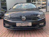 Gebraucht VW Passat 150 PS (110 kW) 2020 Grau Kombi
