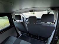 Second-hand VW Transporter 150 CP (110 kW) 2017 Negru Van