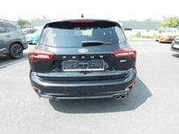 Gebraucht Ford Focus ST-Line 125 PS (91 kW) 2022 Obsidianschwarz metallic Kombi