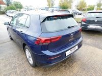 Gebraucht VW Golf VIII Life 131 PS (96 kW) 2020 Blau metallic Limousine