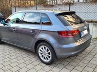 gebraucht Audi A3 Sportback 1.6 TDI Attraction Attraction