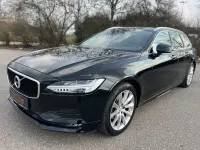Gebraucht Volvo V90 Momentum 150 PS (110 kW) 2019 Schwarz Kombi