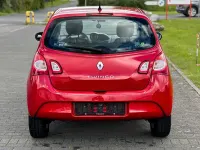Gebraucht Renault Twingo Initiale Paris 75 PS (55 kW) 2013 Rot Kleinwagen
