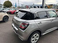 Neu Suzuki Swift Comfort 83 PS (61 kW) 2025 Silber Kleinwagen