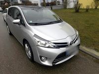 Gebraucht Toyota Verso 111 PS (81 kW) 2014 Silber Van / Kleinbus
