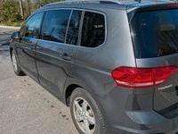 Gebraucht VW Touran 150 PS (110 kW) 2017 Grau Van / Kleinbus