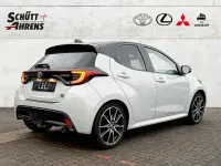 Gebraucht Toyota Yaris Sport 116 PS (85 kW) 2022 Dynamic grey silber metallic, dach schwarz Kleinwagen