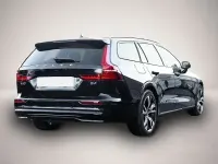Gebraucht Volvo V60 Plus 197 PS (144 kW) 2025 Schwarz Kombi