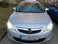 Gebraucht Opel Astra 110 PS (80 kW) 2010 Silber Kombi