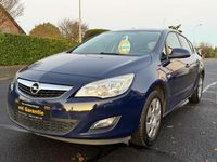 Gebraucht Opel Astra Design Edition 87 PS (63 kW) 2012 Blau Kleinwagen