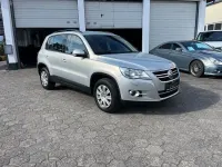 Gebraucht VW Tiguan Trendline 140 PS (102 kW) 2011 Silver leaf metallic SUV