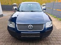 Usata VW Passat 131 CV (96 kW) 2002 Blu Berlina