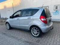 Gebraucht Mercedes A160 95 PS (69 kW) 2011 Silber Limousine