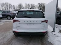 Neu Skoda Karoq Selection 150 PS (110 kW) 2025 Moonweiß perleffekt SUV