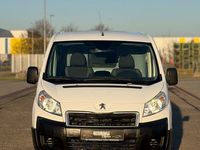 Gebraucht Peugeot Expert 128 PS (94 kW) 2014 Weiß Van
