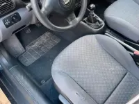 Usata Seat Leon 105 CV (77 kW) 2002 Nero Utilitaria