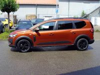 Neu Dacia Jogger Extreme 110 PS (80 kW) 2025 Terracottabraun metallic Van / Kleinbus