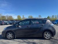 Gebraucht Toyota Verso Basis 126 PS (92 kW) 2011 Grau Van / Kleinbus