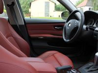Gebraucht BMW 320 250 PS (183 kW) 2011 Schwarz metallic Kombi