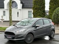 Gebraucht Ford Fiesta Trend 82 PS (60 kW) 2017 Grau Limousine