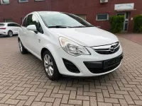 Gebraucht Opel Corsa Active 69 PS (50 kW) 2013 Weiß Kleinwagen