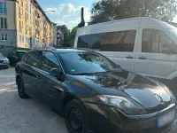 Gebraucht Renault Laguna GrandTour 150 PS (110 kW) 2010 Schwarz Kombi