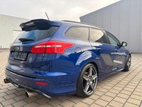 Gebraucht Ford Focus Performance Edition 182 PS (133 kW) 2018 Blau Kombi