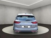 Używany Kia Ceed 105 KM (77 kW) 2025 Srebrny Hatchback