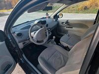Second-hand Renault Twingo 75 CP (55 kW) 2009 Negru Hatchback