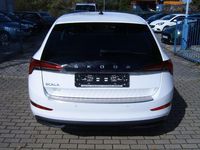 Gebraucht Skoda Scala Style 116 PS (85 kW) 2020 Weiß Kleinwagen
