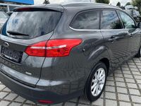 Gebraucht Ford Focus Titanium 125 PS (91 kW) 2018 Grau Limousine