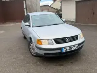Gebraucht VW Passat 125 PS (91 kW) 1996 Grau Limousine