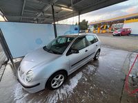 Gebraucht VW Polo Basis 75 PS (55 kW) 2005 Silber Kleinwagen
