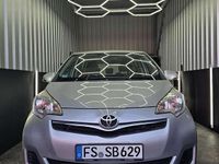 Gebraucht Toyota Verso-S Club 90 PS (66 kW) 2012 Silber Van / Kleinbus