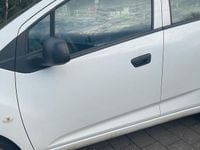 Gebraucht Chevrolet Spark 69 PS (50 kW) 2014 Weiß Kleinwagen