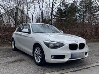 Gebraucht BMW 114 102 PS (75 kW) 2012 Weiß Kleinwagen