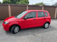 Gebraucht Mazda 2 75 PS (55 kW) 2005 Rot Kleinwagen