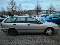 Gebraucht Volvo V40 105 PS (77 kW) 1998 Grau Kombi