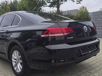 Gebraucht VW Passat Comfortline 120 PS (88 kW) 2018 Schwarz Limousine
